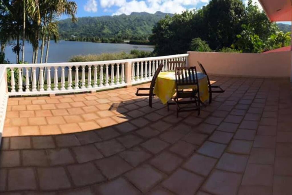 Te Mana Lodge Taravao Exterior photo